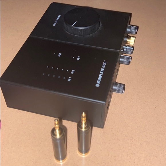 Komplete Audio interface - Picture 3 of 3